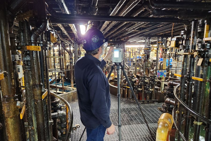 Laser scanning of industrial piping