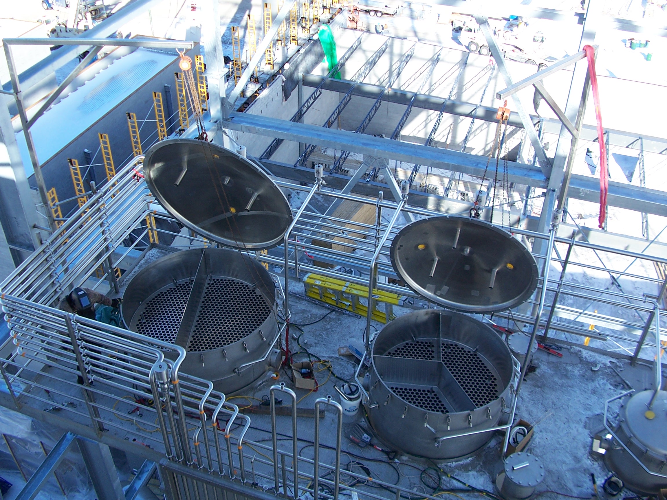 Evaporator tops during food and beverage facility construction